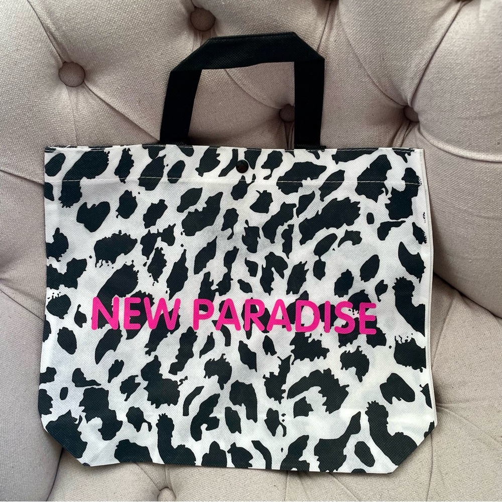 🩷 New Paradise reusable zebra print shopping tote brand new
